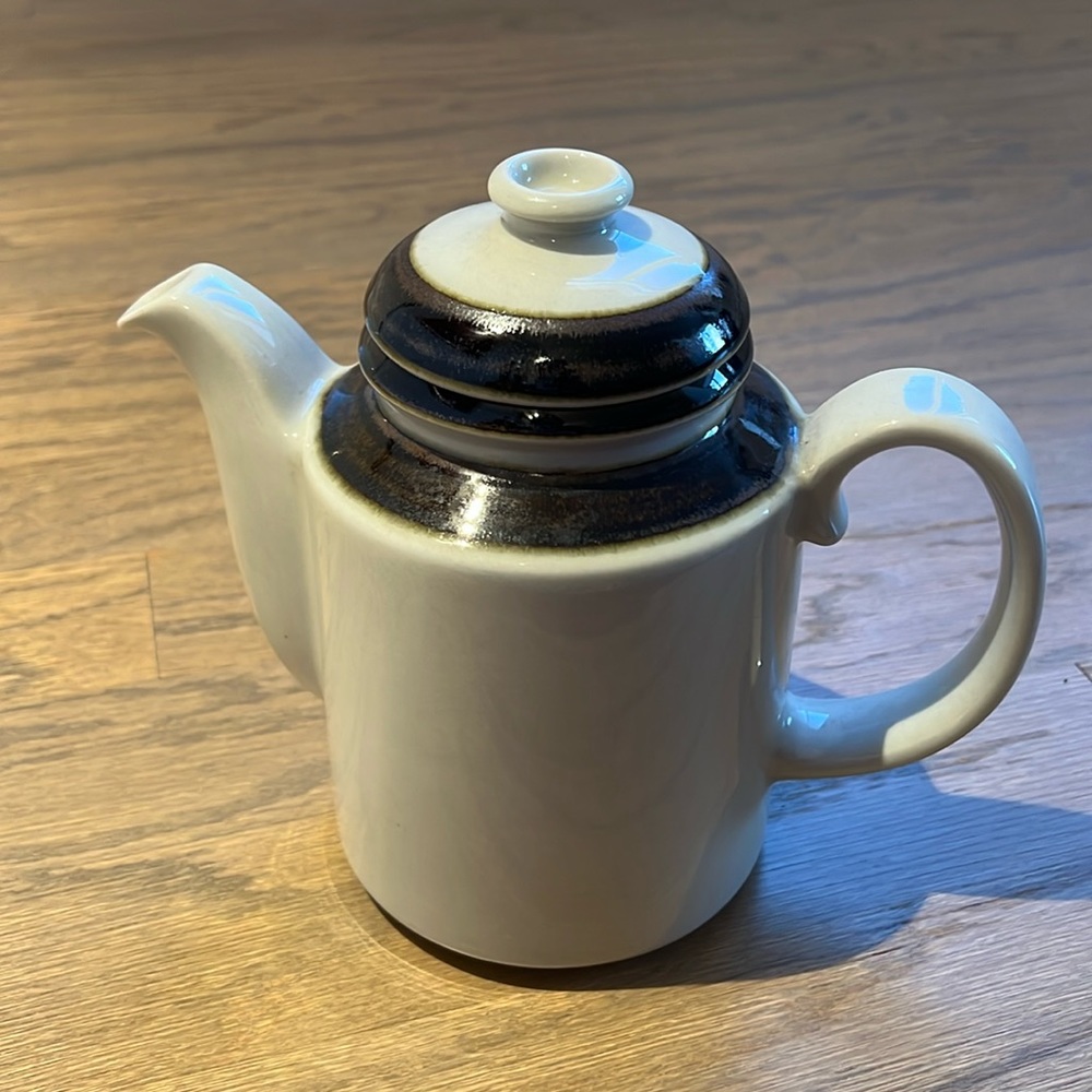 Arabia Finland Karelia hand painted vintage teapot
